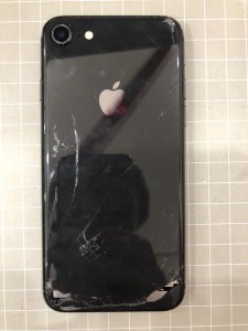 iPhone8 背面ガラス