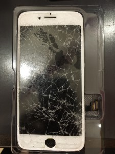 iphone7バキバキ画面