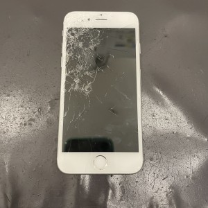 iPhone6 画面修理　ガラス割れ　液晶漏れ　京都駅前最安値