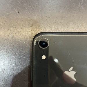 iPhone XR　カメラレンズ交換　カメラ修理