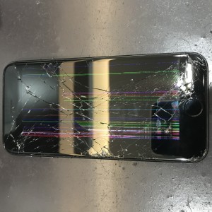 iPhoneSE2　画面液晶故障