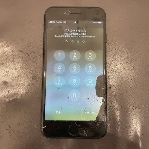 iPhone SE2の画面修理もアイプラス京都店　京都駅前　京都駅すぐ