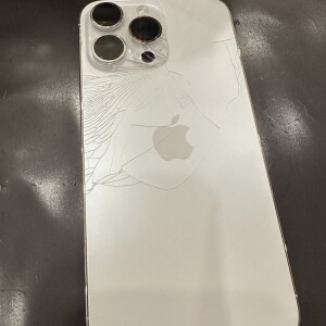 iPhone背面修理 山科区椥辻駅で周辺で即日対応