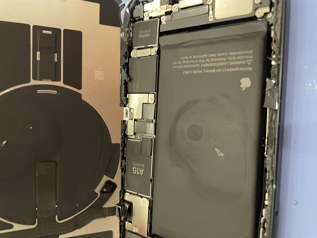 iPhone修理　京都市山科区小野エリア　低価格修理