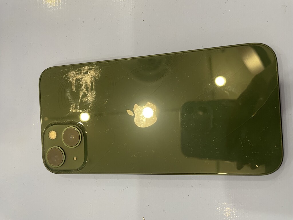 iPhone　バックガラス修理　即日対応　低価格